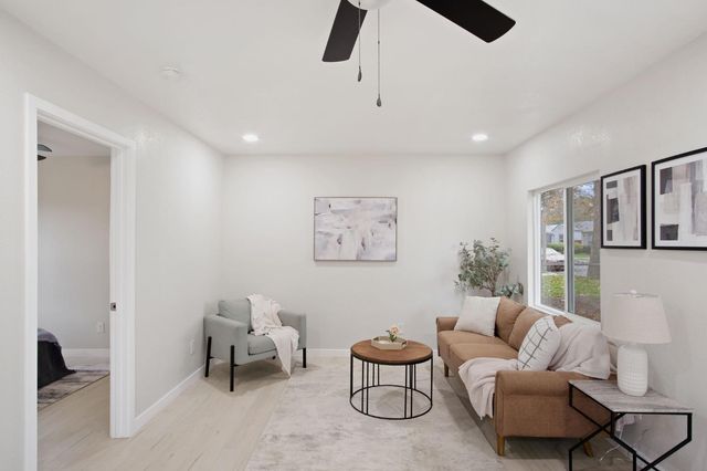 2175 W Rose St, Stockton, CA 95203