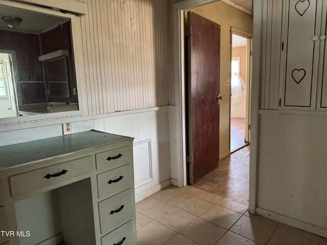 1470 Old Knoxville Highway, Greeneville, TN 37743