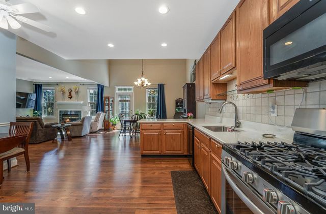 3 INDIAN PLANTATION ST, Flemington, NJ 08822