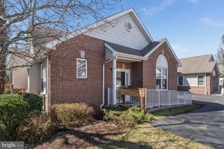 3 INDIAN PLANTATION ST, Flemington, NJ 08822