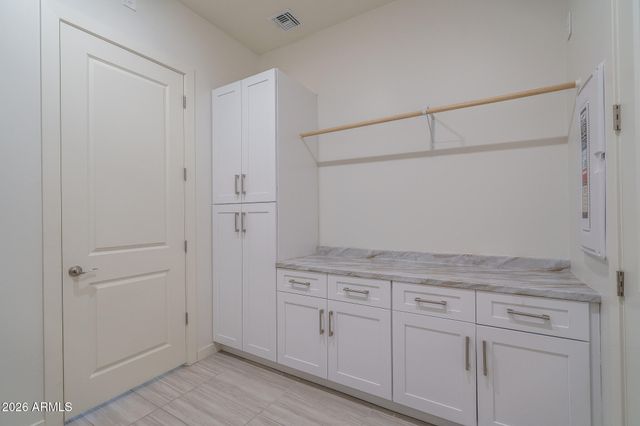 7250 N 80TH Lane, Glendale, AZ 85303