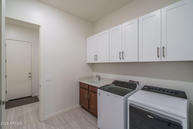 7250 N 80TH Lane, Glendale, AZ 85303