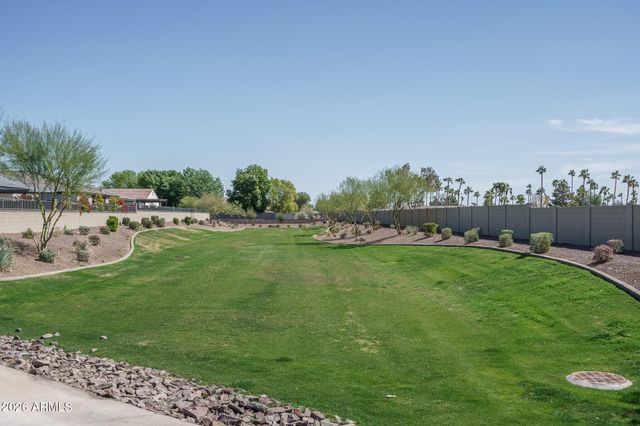 7250 N 80TH Lane, Glendale, AZ 85303