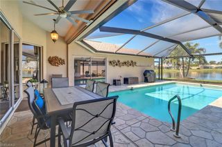 1466 Vintage LN, Naples, FL 34104