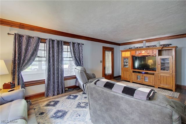 17436 Woodford Avenue, Lakewood, OH 44107