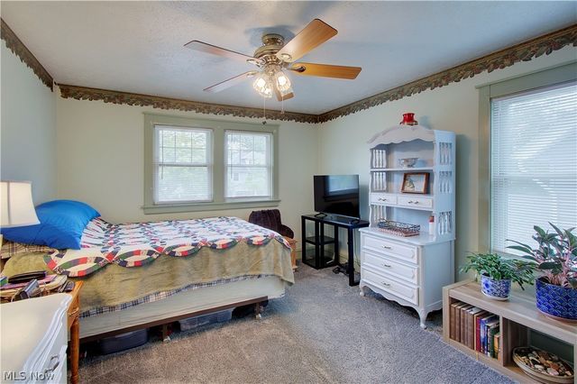 17436 Woodford Avenue, Lakewood, OH 44107