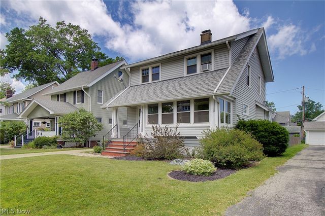 17436 Woodford Avenue, Lakewood, OH 44107