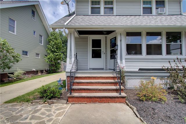 17436 Woodford Avenue, Lakewood, OH 44107