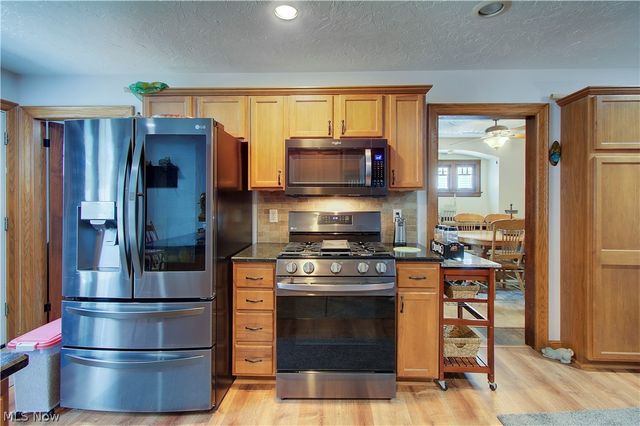 17436 Woodford Avenue, Lakewood, OH 44107