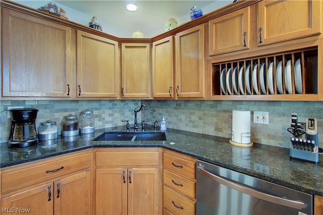 17436 Woodford Avenue, Lakewood, OH 44107