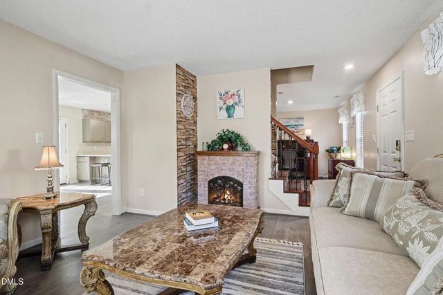 4 Amador Place, Durham, NC 27712