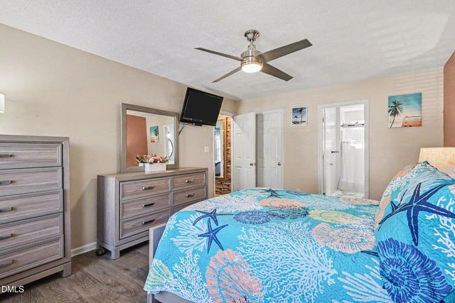 4 Amador Place, Durham, NC 27712