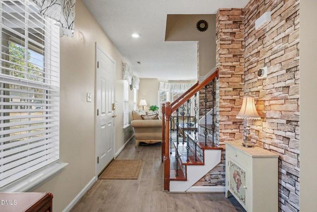 4 Amador Place, Durham, NC 27712