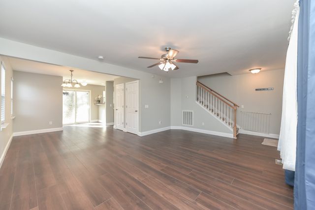 612 E Vailview Ct, Nashville, TN 37207