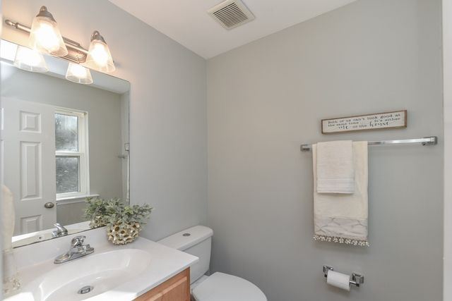 612 E Vailview Ct, Nashville, TN 37207