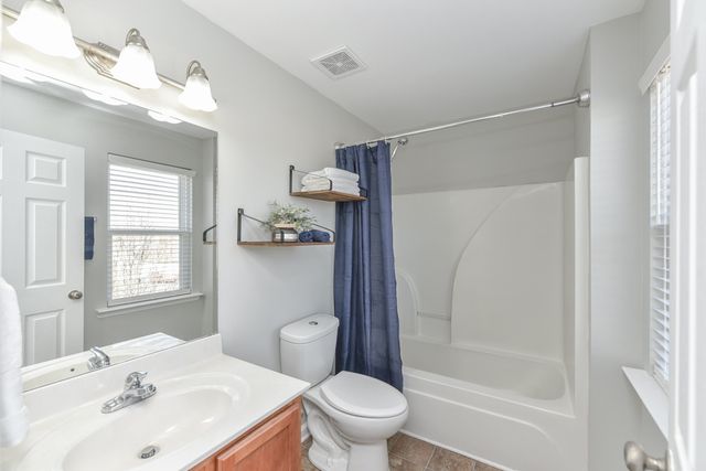 612 E Vailview Ct, Nashville, TN 37207