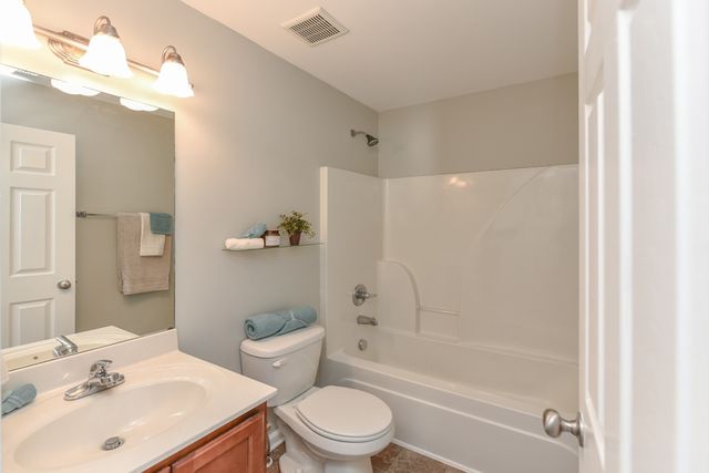 612 E Vailview Ct, Nashville, TN 37207