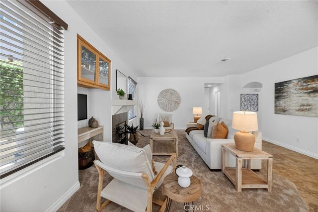 41953 Black Mountain, Murrieta, CA 92562