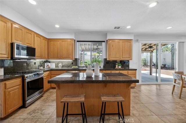 41953 Black Mountain, Murrieta, CA 92562