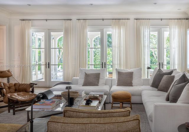 155 San Souci Dr, Coral Gables, FL 33133