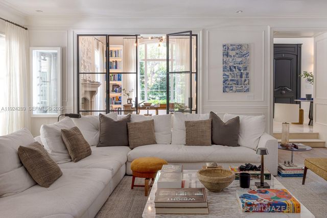 155 San Souci Dr, Coral Gables, FL 33133