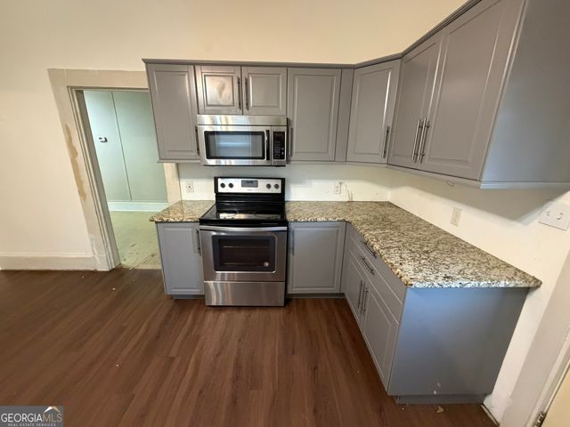 6 N Broad Street, Porterdale, GA 30014