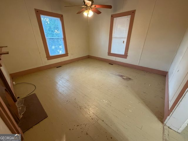 6 N Broad Street, Porterdale, GA 30014