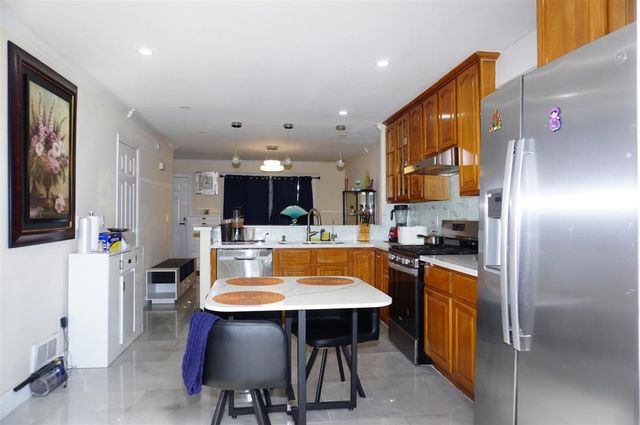 2057 E San Antonio Street, San Jose, CA 95116