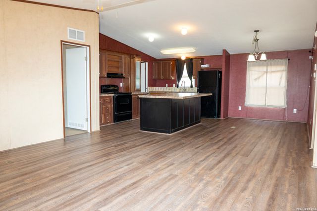 507 Beech, Jourdanton, TX 78026
