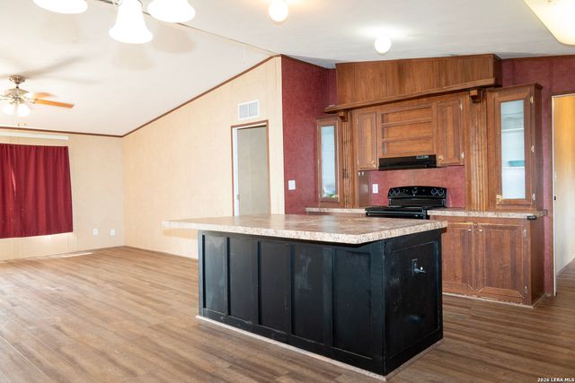 507 Beech, Jourdanton, TX 78026