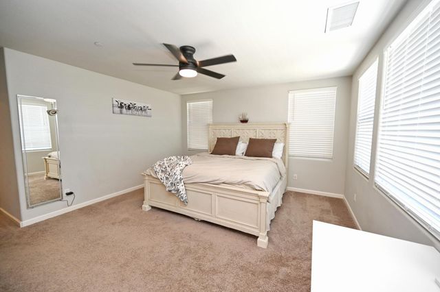 887 Wishon Avenue W, Madera, CA 93636