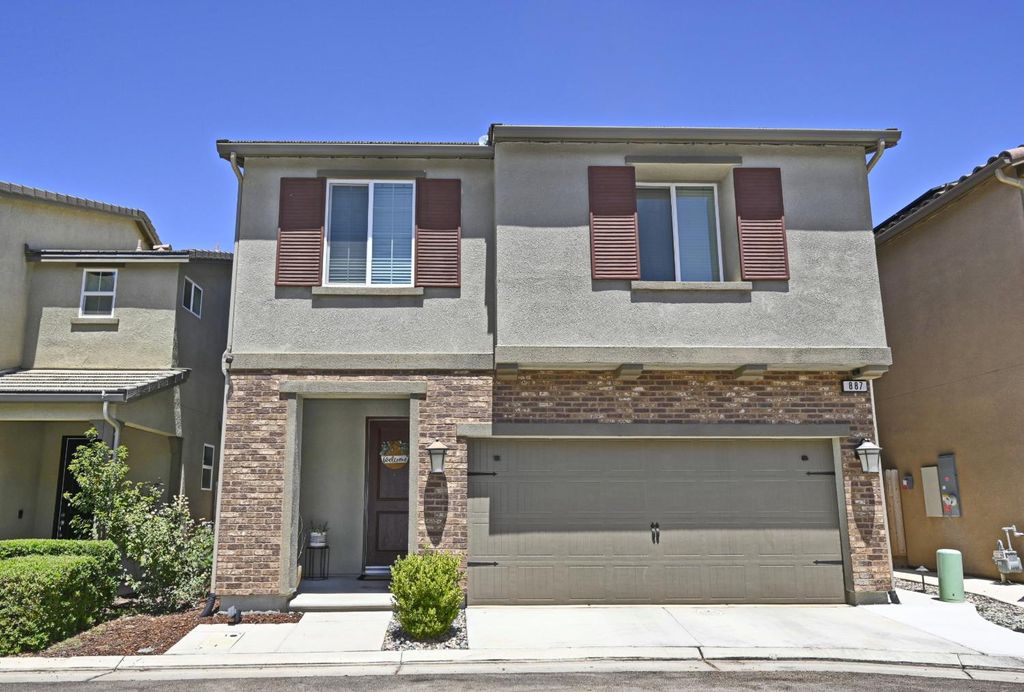 887 Wishon Avenue W, Madera, CA 93636