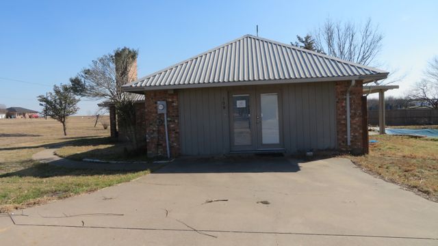 108 Creekview Circle, Maypearl, TX 76064