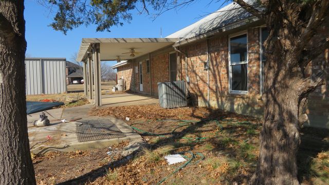 108 Creekview Circle, Maypearl, TX 76064