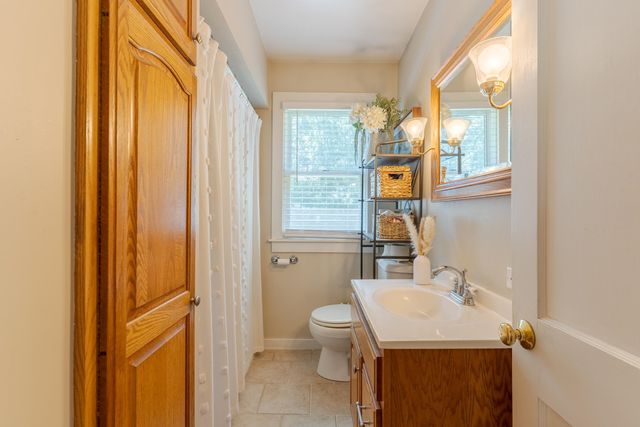 36 Brown Road, Hampton Falls, NH 03844