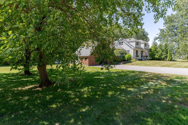 36 Brown Road, Hampton Falls, NH 03844