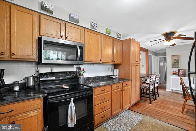 612 MEADOWVALE LN, Media, PA 19063