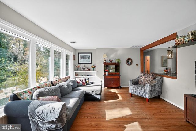 612 MEADOWVALE LN, Media, PA 19063