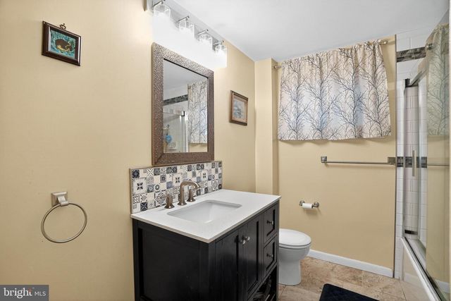 612 MEADOWVALE LN, Media, PA 19063