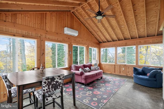 612 MEADOWVALE LN, Media, PA 19063