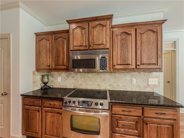 517 Richmond Place, Loganville, GA 30052