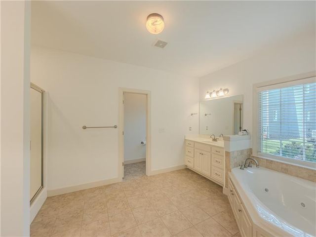 517 Richmond Place, Loganville, GA 30052