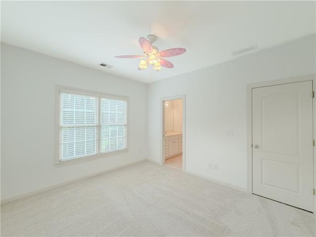517 Richmond Place, Loganville, GA 30052