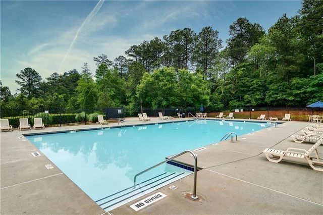 517 Richmond Place, Loganville, GA 30052