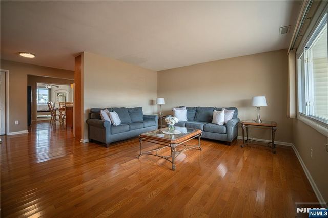 3124 Veeder Avenue, Toms River, NJ 08753