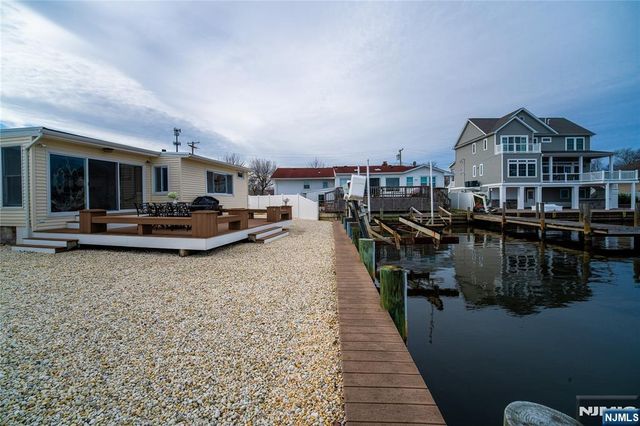 3124 Veeder Avenue, Toms River, NJ 08753