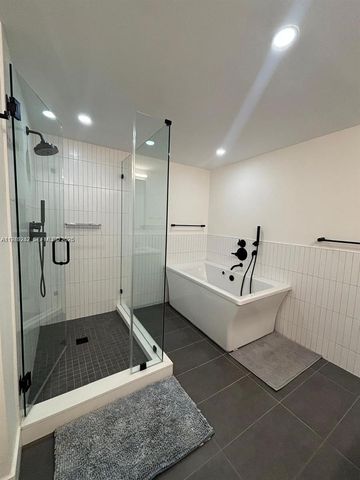 888 S Douglas Road 1002, Coral Gables, FL 33134