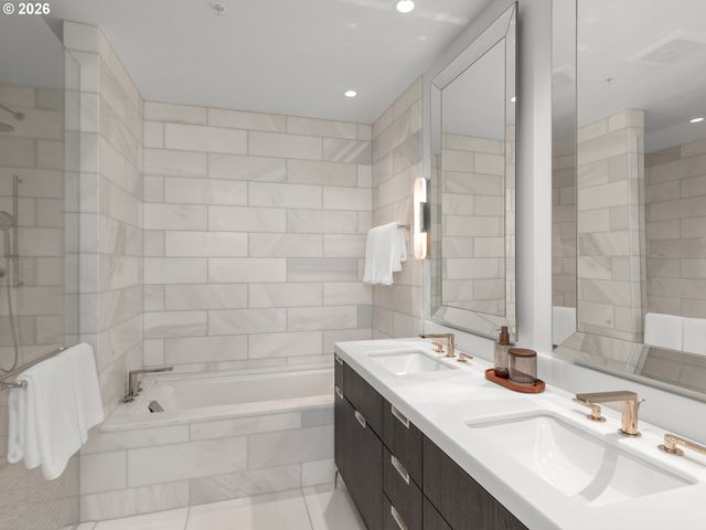 550 Sw 10TH Ave 2209, Portland, OR 97205