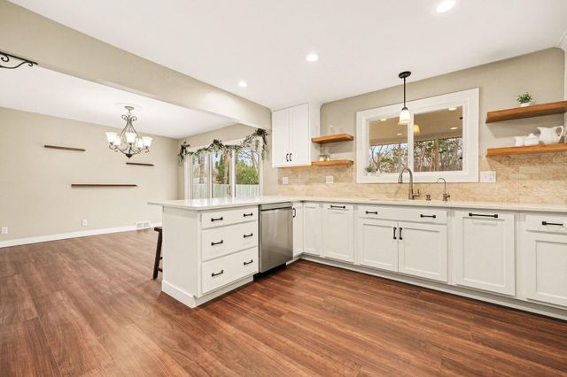 5505 Fulton Street NE, Ada, MI 49301