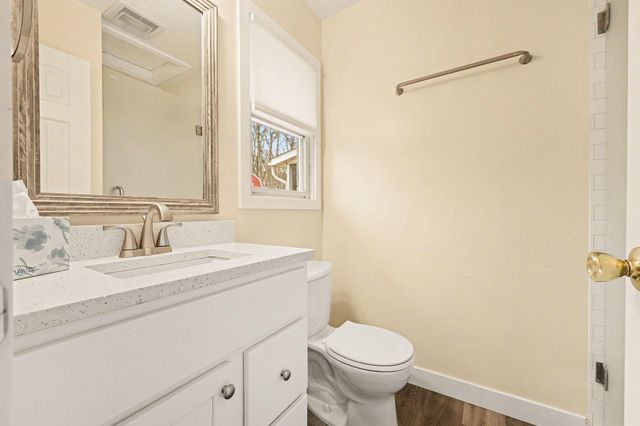 5505 Fulton Street NE, Ada, MI 49301